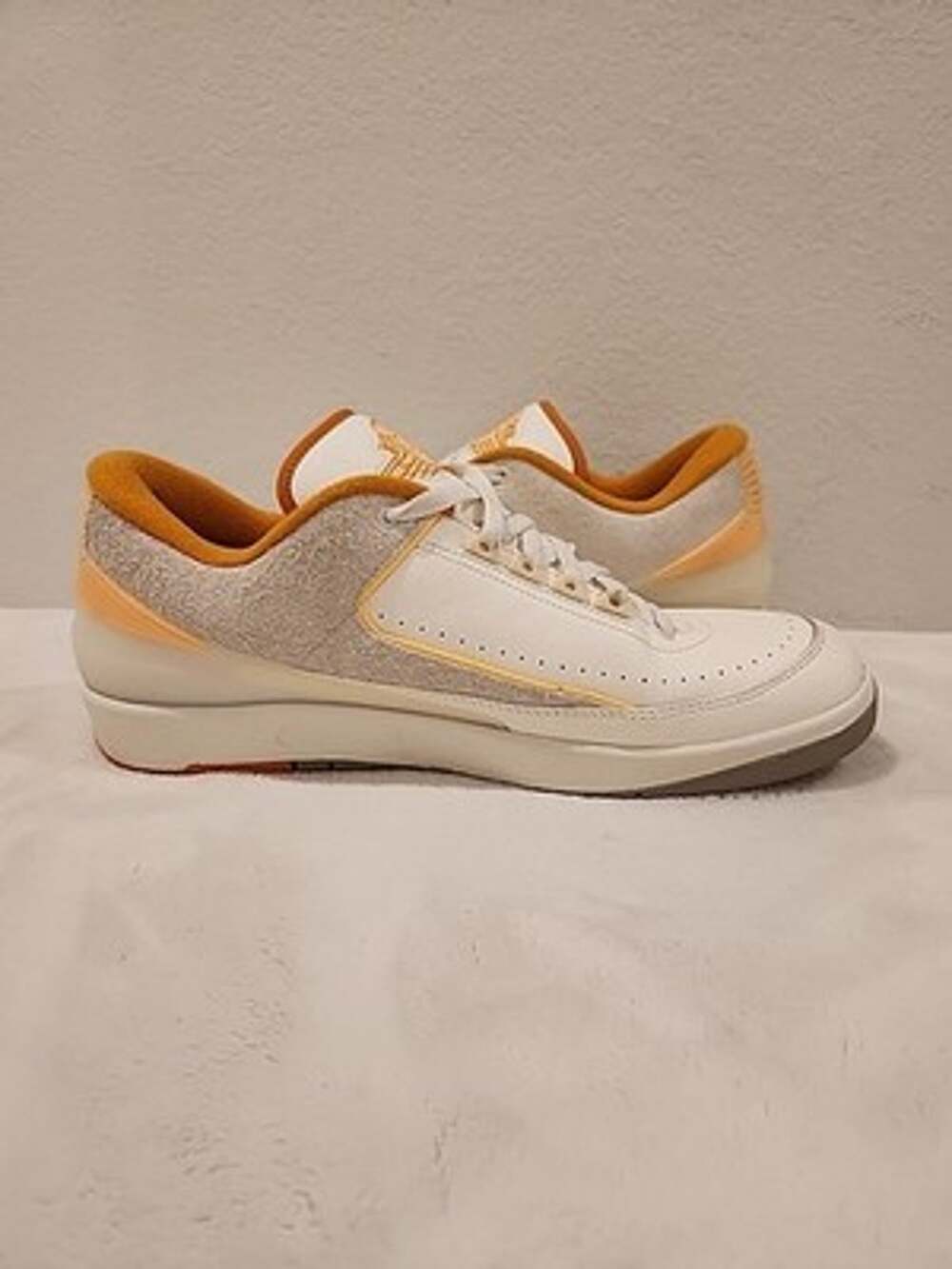 Nike Air Jordan 2 Retro Low "Melon Tint" Mens 14 Low Top Sneakers